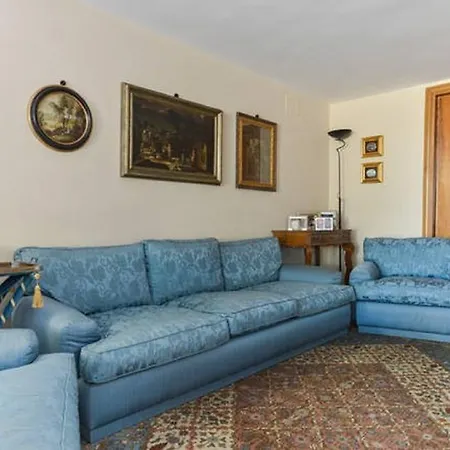 Alojamento de Acomodação e Pequeno-almoço Casa Santolina Roma